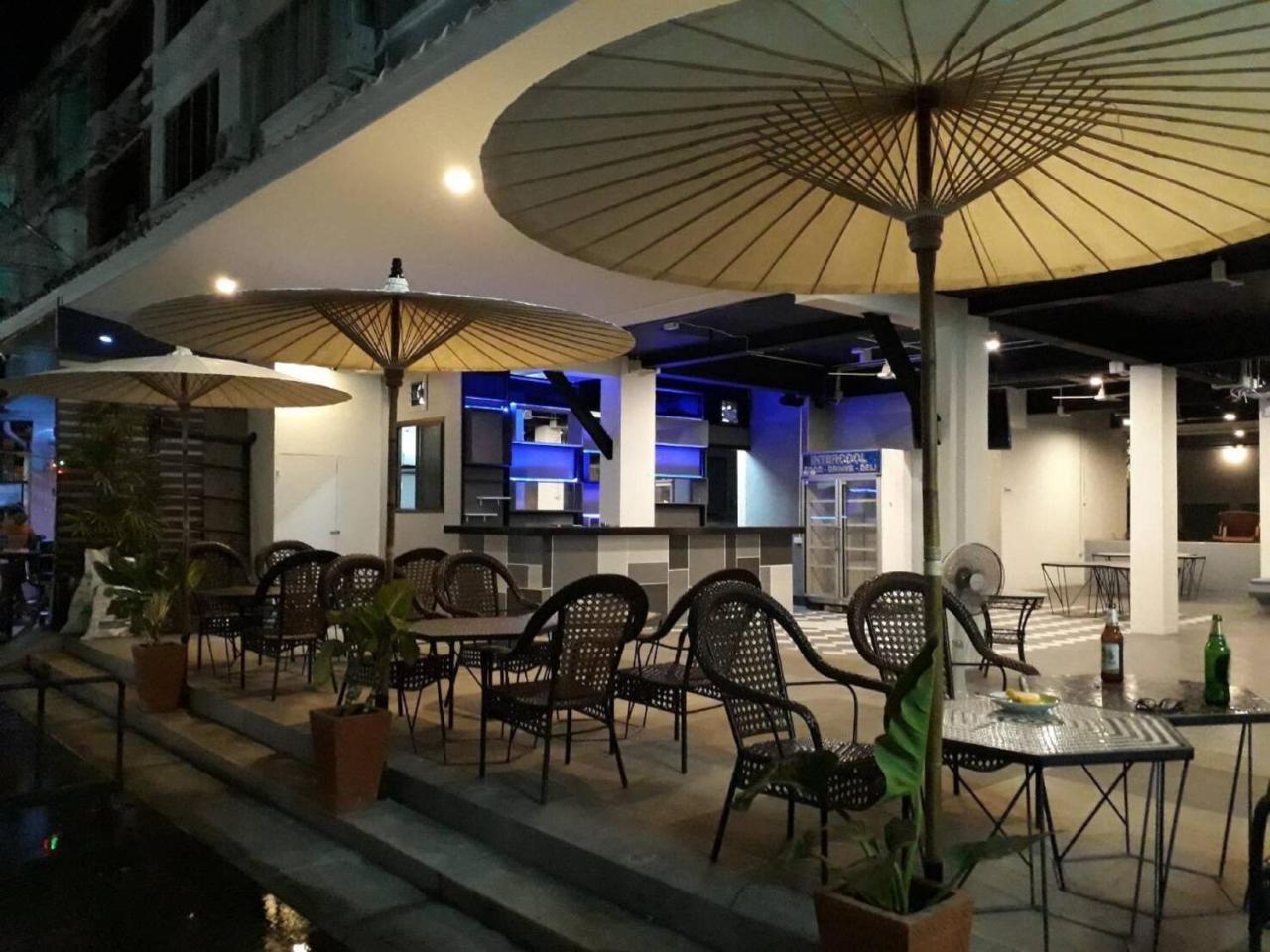 Hotel Happy Bou Jomtien Pattaya Exterior foto